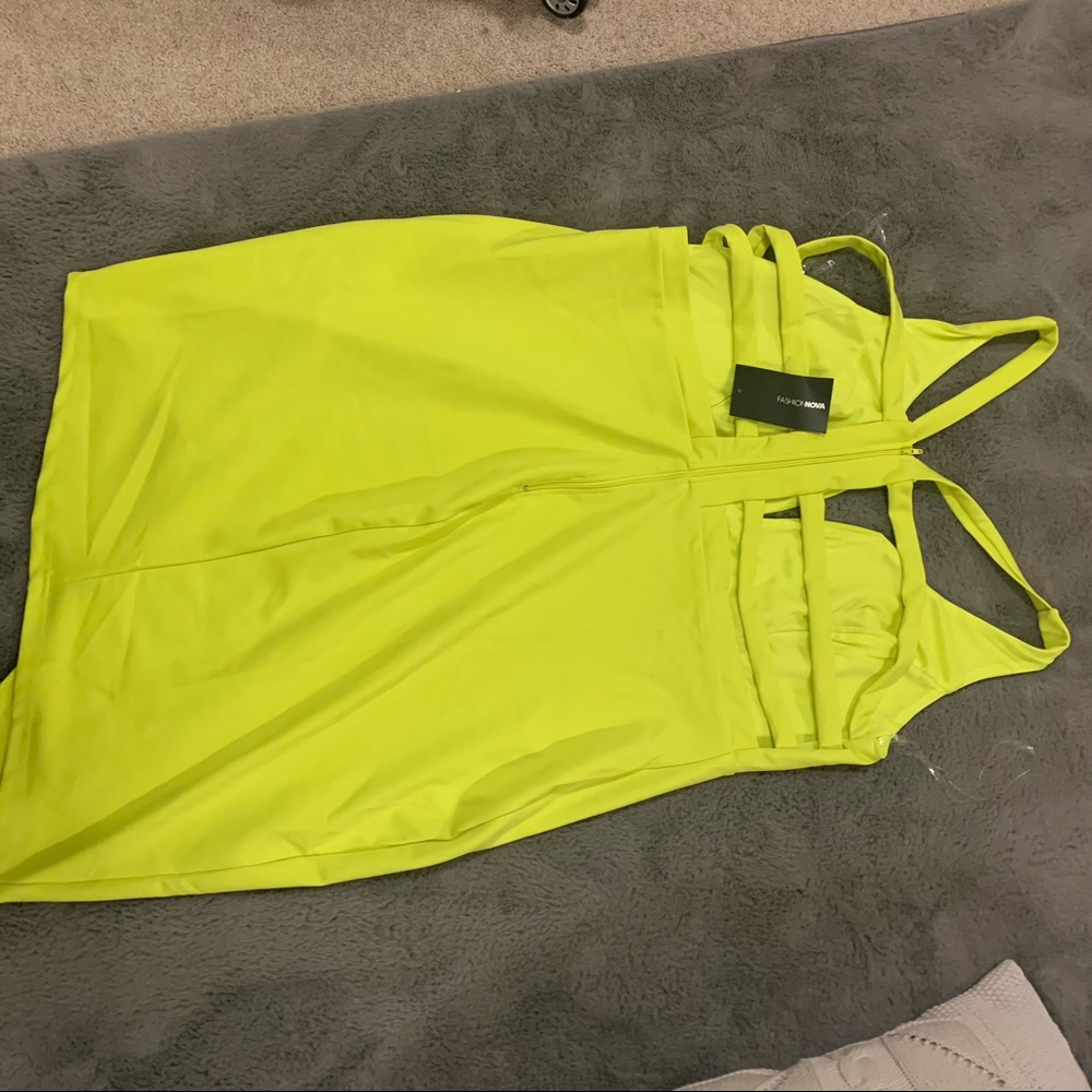 Fashion nova 3x lime green body con dress